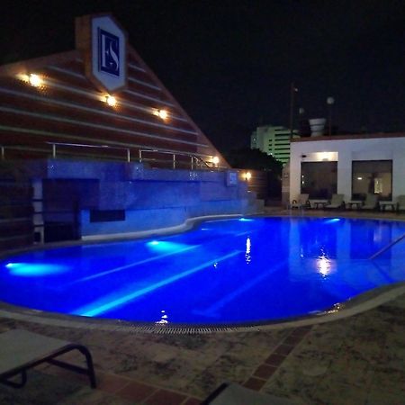 Executive Suites Валенсия Экстерьер фото