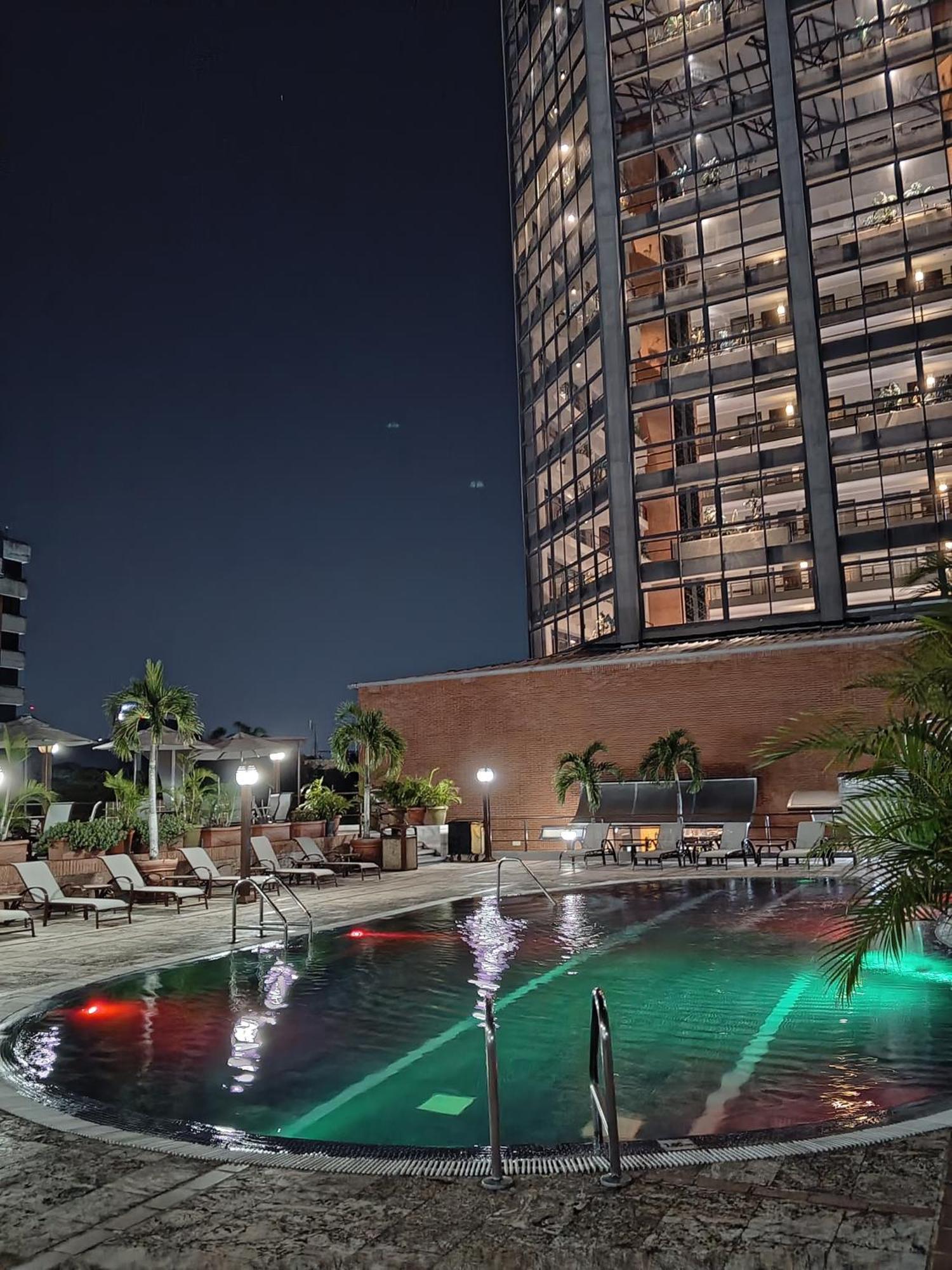 Executive Suites Валенсия Экстерьер фото