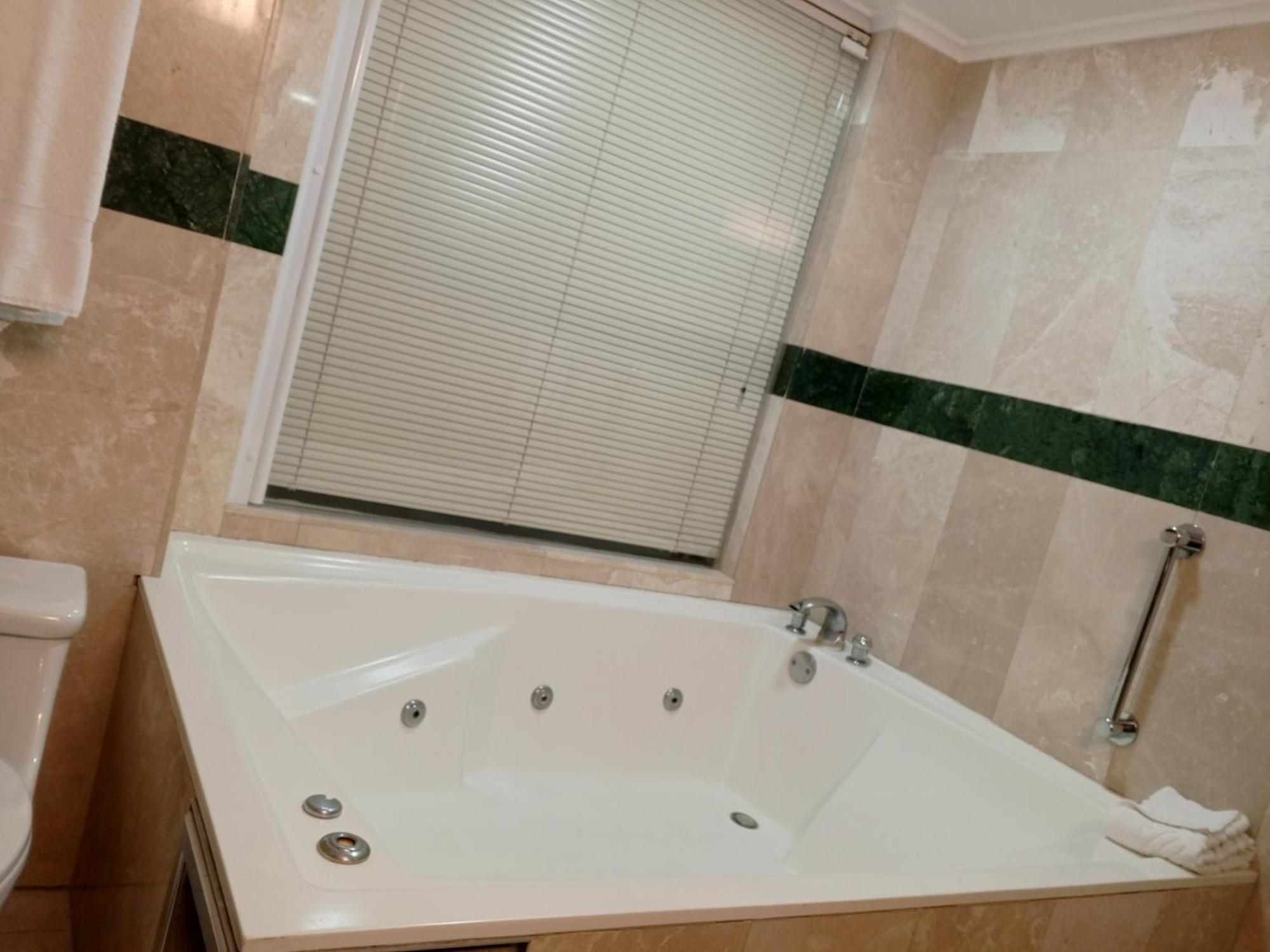 Executive Suites Валенсия Экстерьер фото