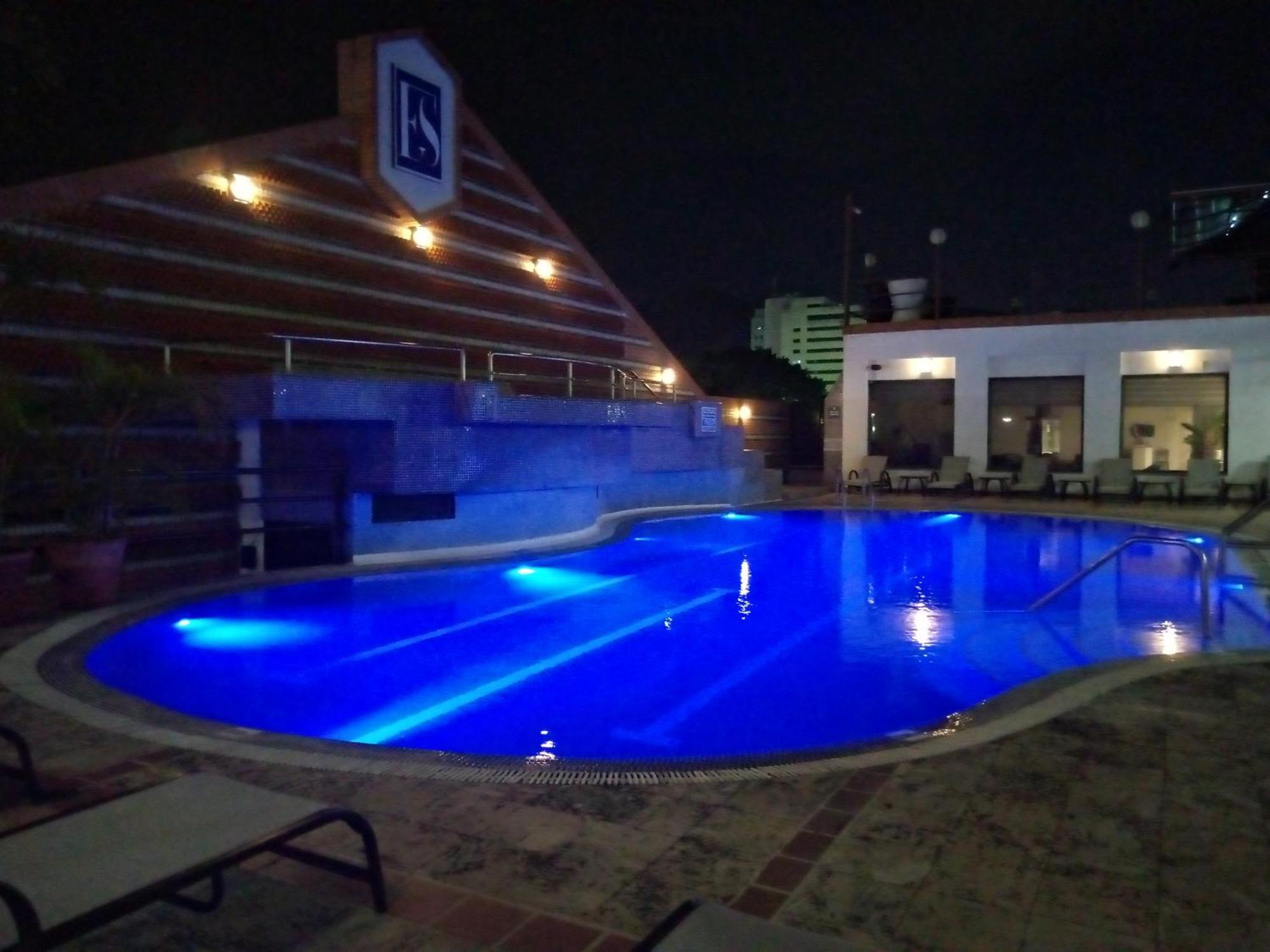 Executive Suites Валенсия Экстерьер фото