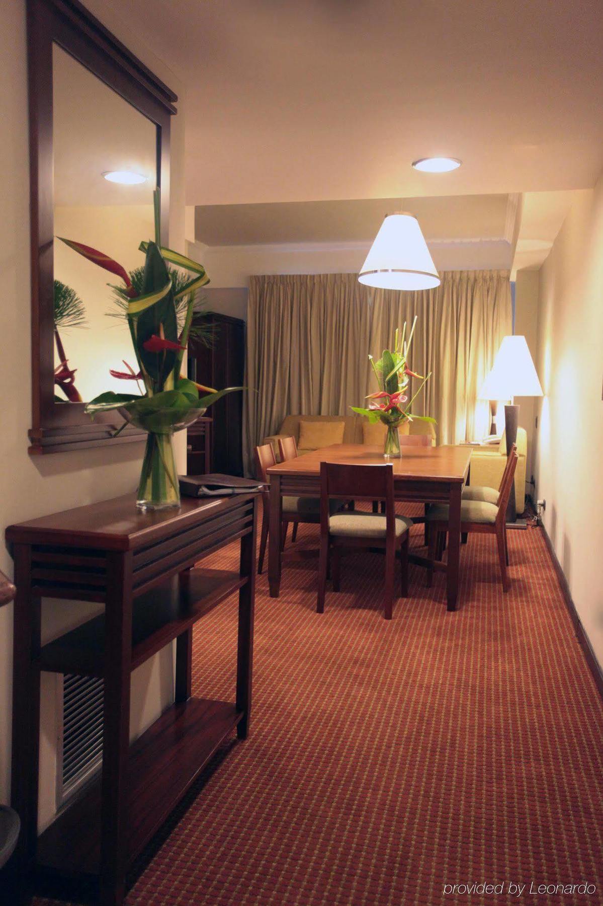 Executive Suites Валенсия Номер фото